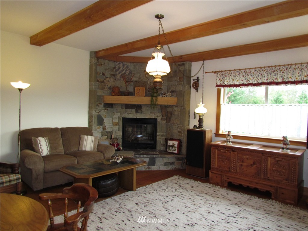 9480 Stein Road Custer, WA 98240 - Photo 8 of 25