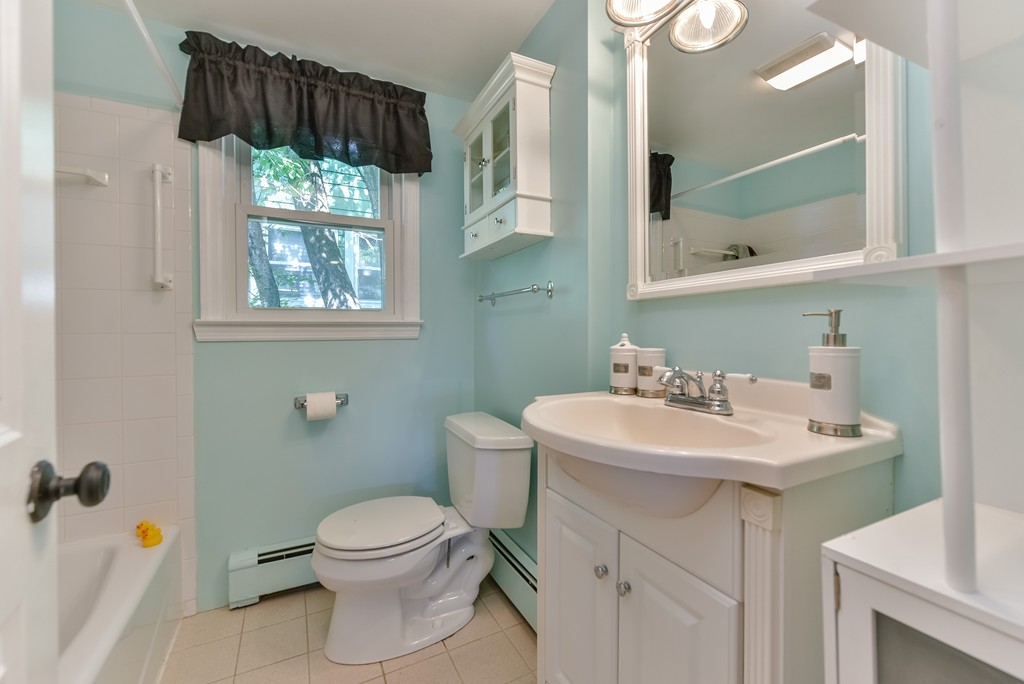 7 Ruffing Street Boston, MA 02136 - Photo 5 of 18 Gallery Image 5