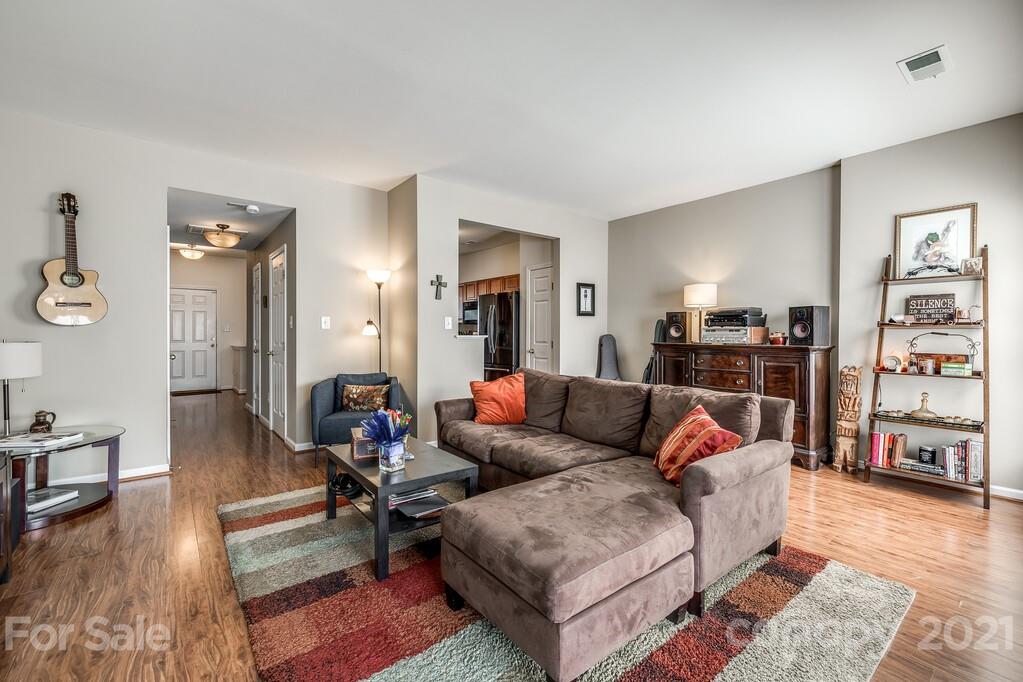 5018 Prosperity Ridge Road, Unit 210 Charlotte, NC 28269 - Photo 12 of 29 Gallery Image 12