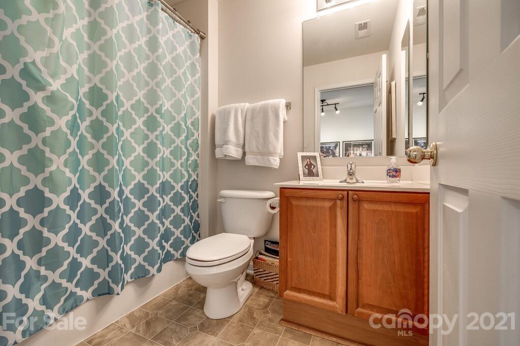 5018 Prosperity Ridge Road, Unit 210 Charlotte, NC 28269 - Photo 18 of 29 Gallery Image 18