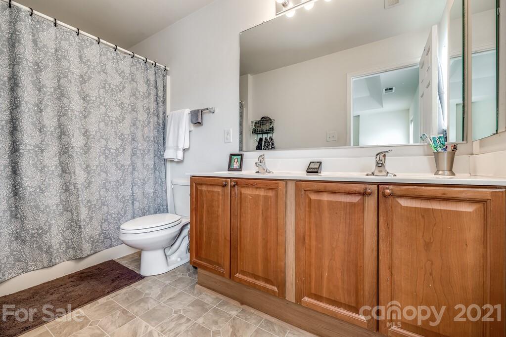 5018 Prosperity Ridge Road, Unit 210 Charlotte, NC 28269 - Photo 23 of 29 Gallery Image 23