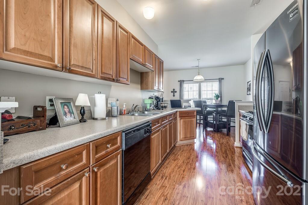 5018 Prosperity Ridge Road, Unit 210 Charlotte, NC 28269 - Photo 9 of 29 Gallery Image 9