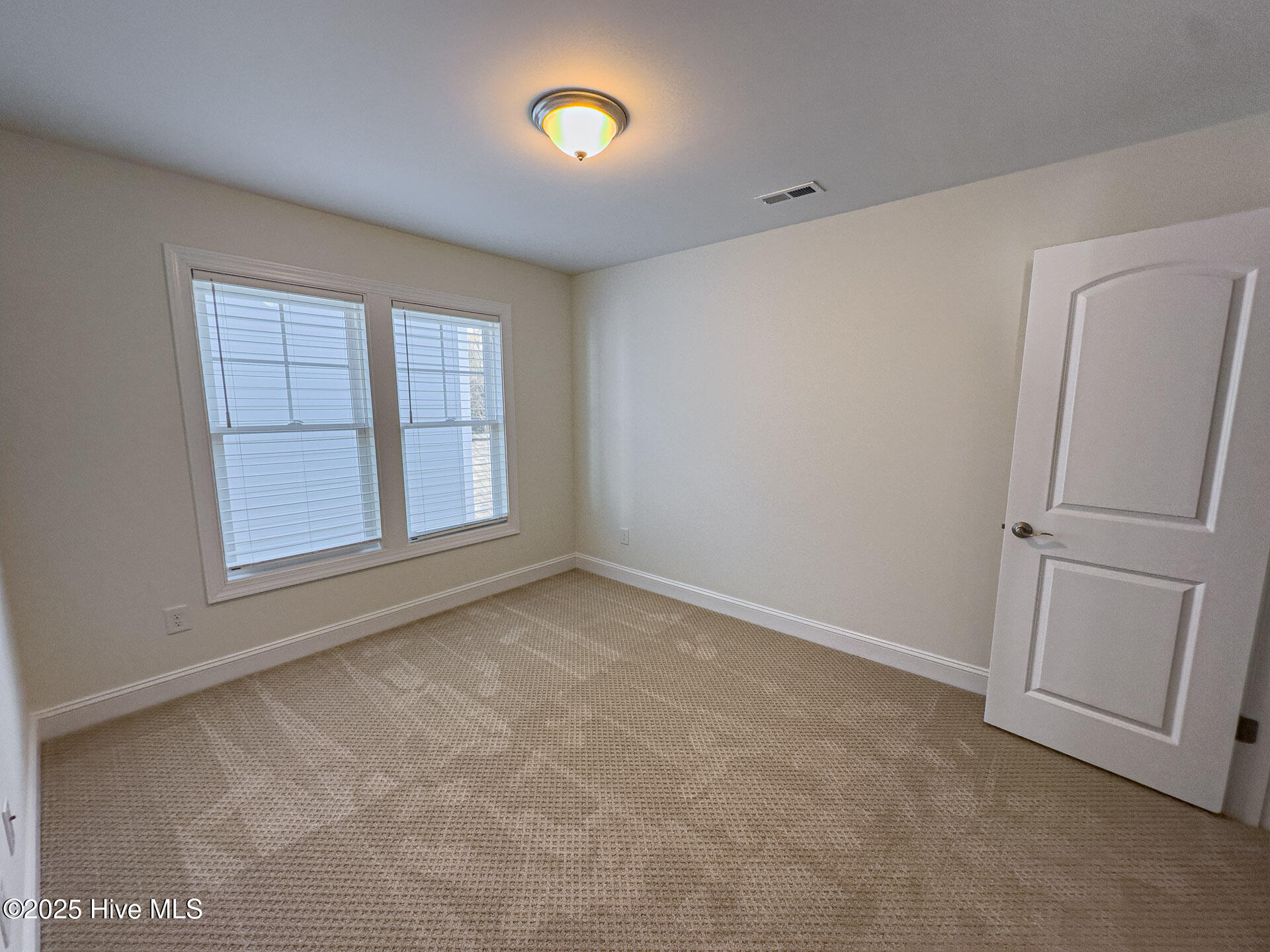 150 Freedom Park Road Beaufort, NC 28516 - Photo 17 of 32 Guest Room 2