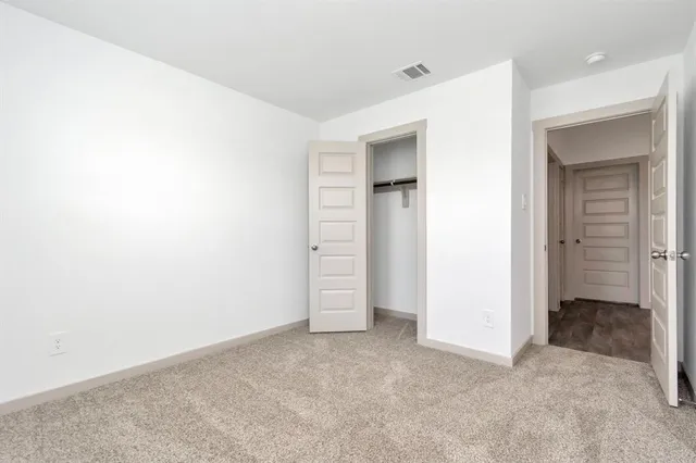 $2,500 | 606 Thunder Cloud Drive, Baytown, TX 77523