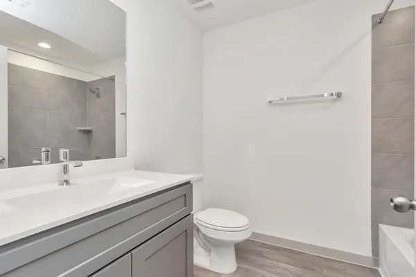 $2,500 | 606 Thunder Cloud Drive, Baytown, TX 77523
