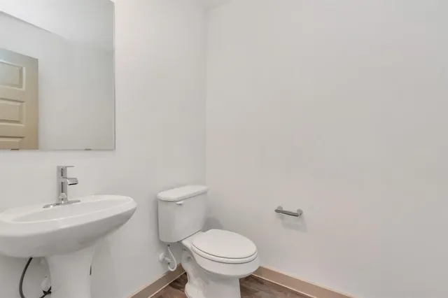 $2,500 | 606 Thunder Cloud Drive, Baytown, TX 77523