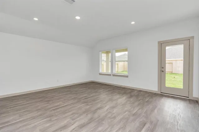 $2,500 | 606 Thunder Cloud Drive, Baytown, TX 77523