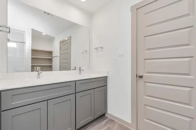 $2,500 | 606 Thunder Cloud Drive, Baytown, TX 77523