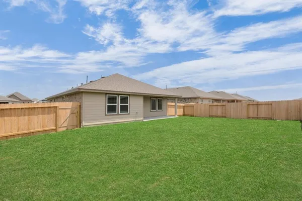 $2,500 | 606 Thunder Cloud Drive, Baytown, TX 77523