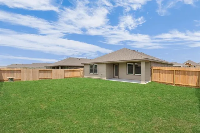 $2,500 | 606 Thunder Cloud Drive, Baytown, TX 77523