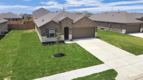 $2,500 | 606 Thunder Cloud Drive, Baytown, TX 77523