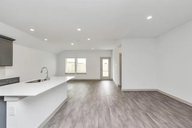 $2,500 | 606 Thunder Cloud Drive, Baytown, TX 77523