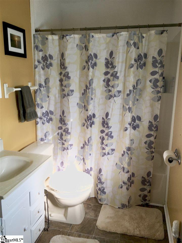 2213 East Lee Road Taylors, SC 29687 - Photo 11 of 22 Gallery Image 11