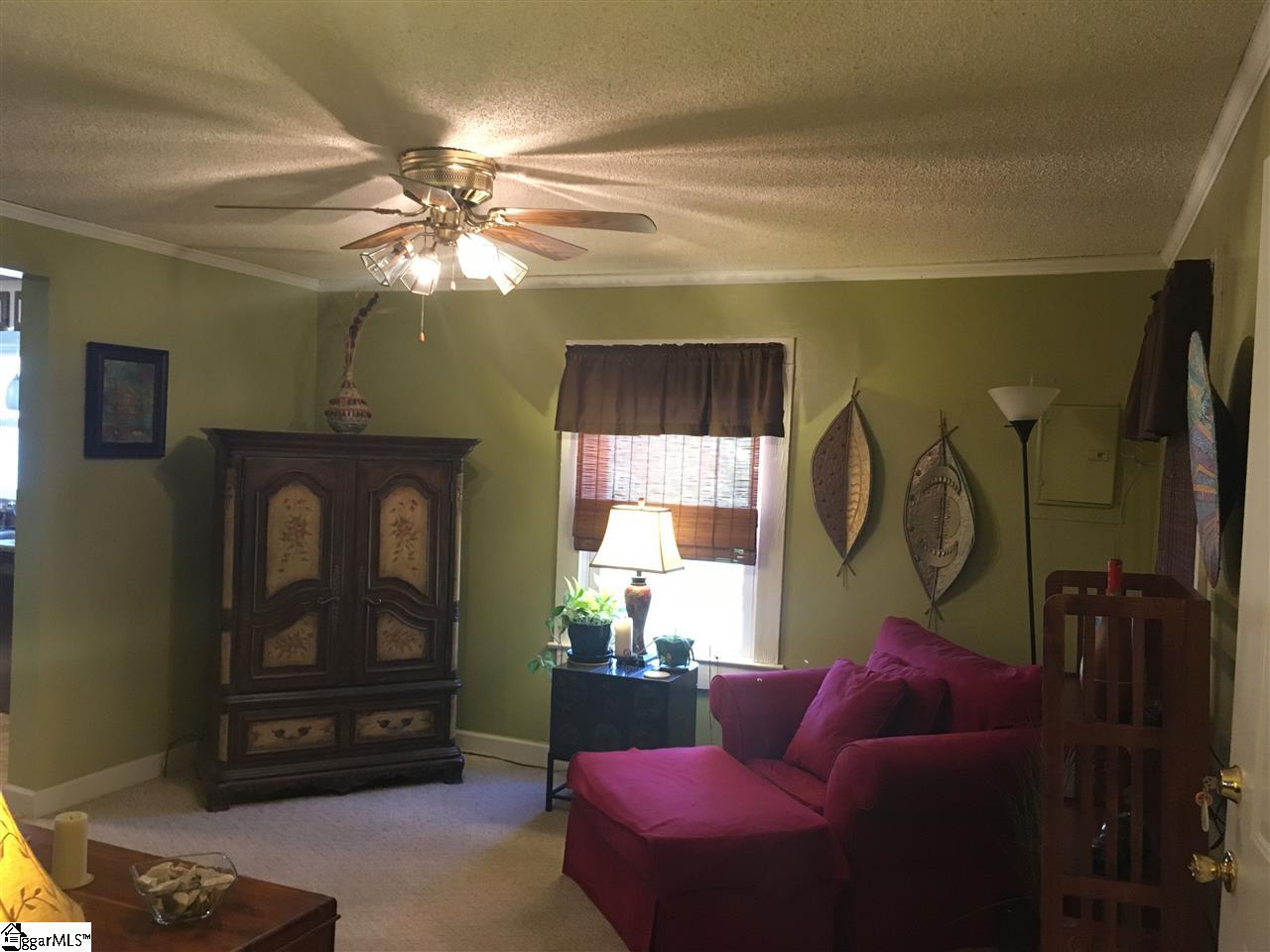 2213 East Lee Road Taylors, SC 29687 - Photo 6 of 22 Gallery Image 6