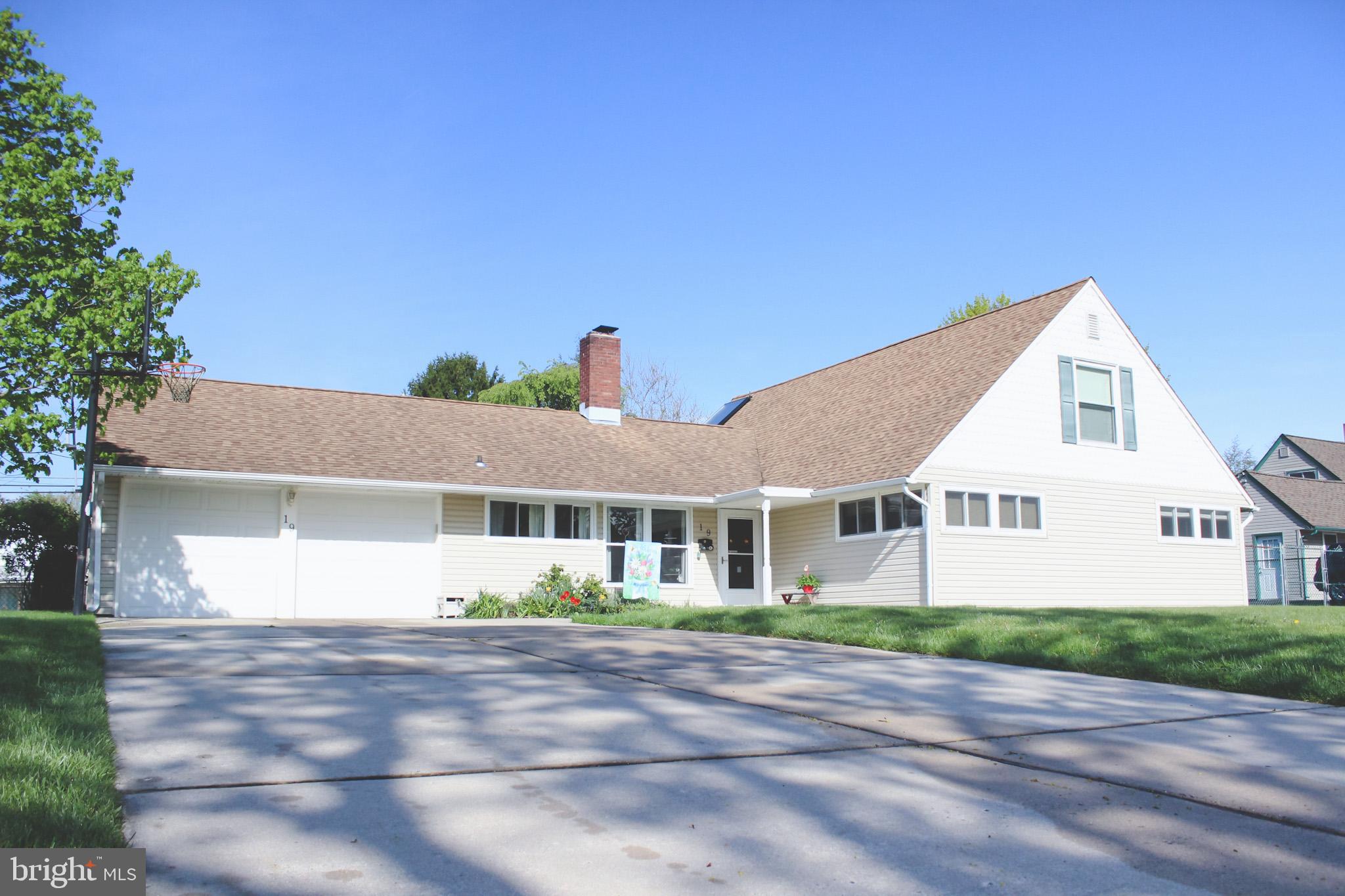 19 Red Berry Road Levittown, PA 19056 - Photo 1 of 39 Gallery Image 1