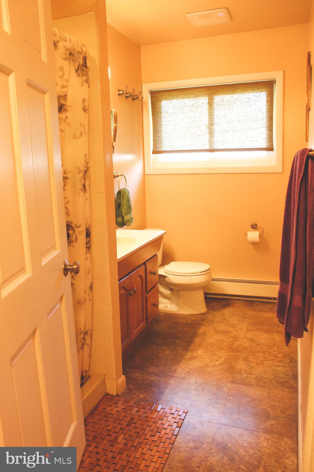 19 Red Berry Road Levittown, PA 19056 - Photo 18 of 39 Gallery Image 18