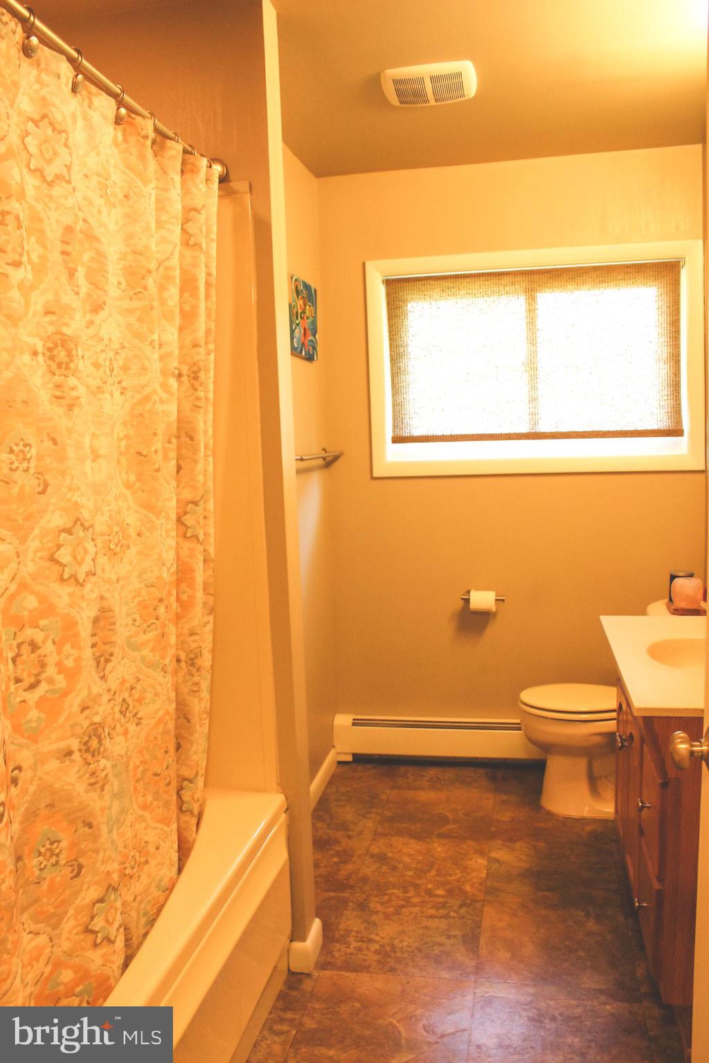 19 Red Berry Road Levittown, PA 19056 - Photo 20 of 39 Gallery Image 20