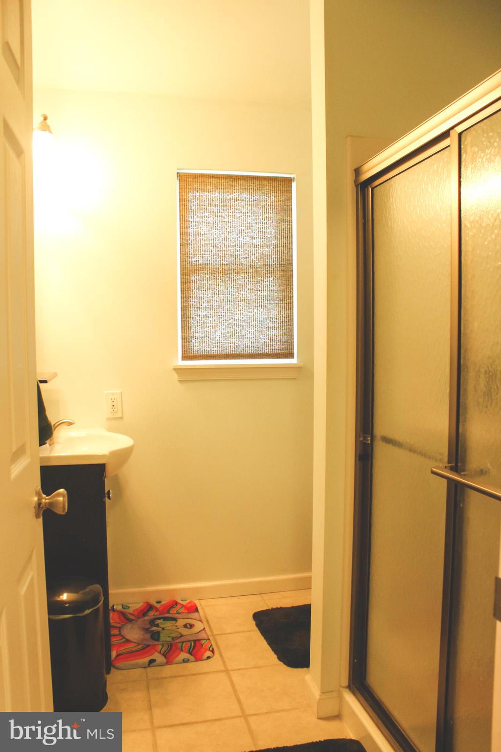 19 Red Berry Road Levittown, PA 19056 - Photo 25 of 39 Gallery Image 25
