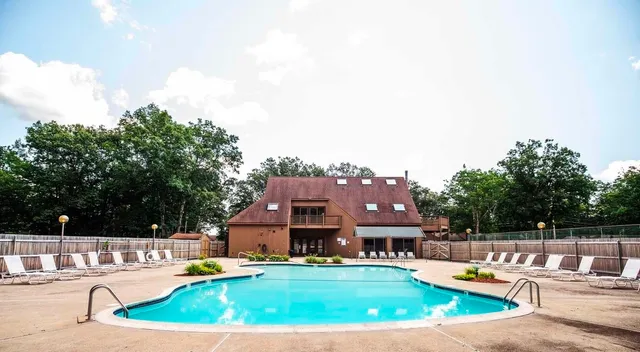 $350,000 | 10 Kingston Court, Unit 10, Merrimack, NH 03054