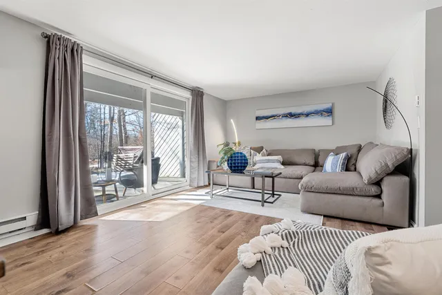 $350,000 | 10 Kingston Court, Unit 10, Merrimack, NH 03054