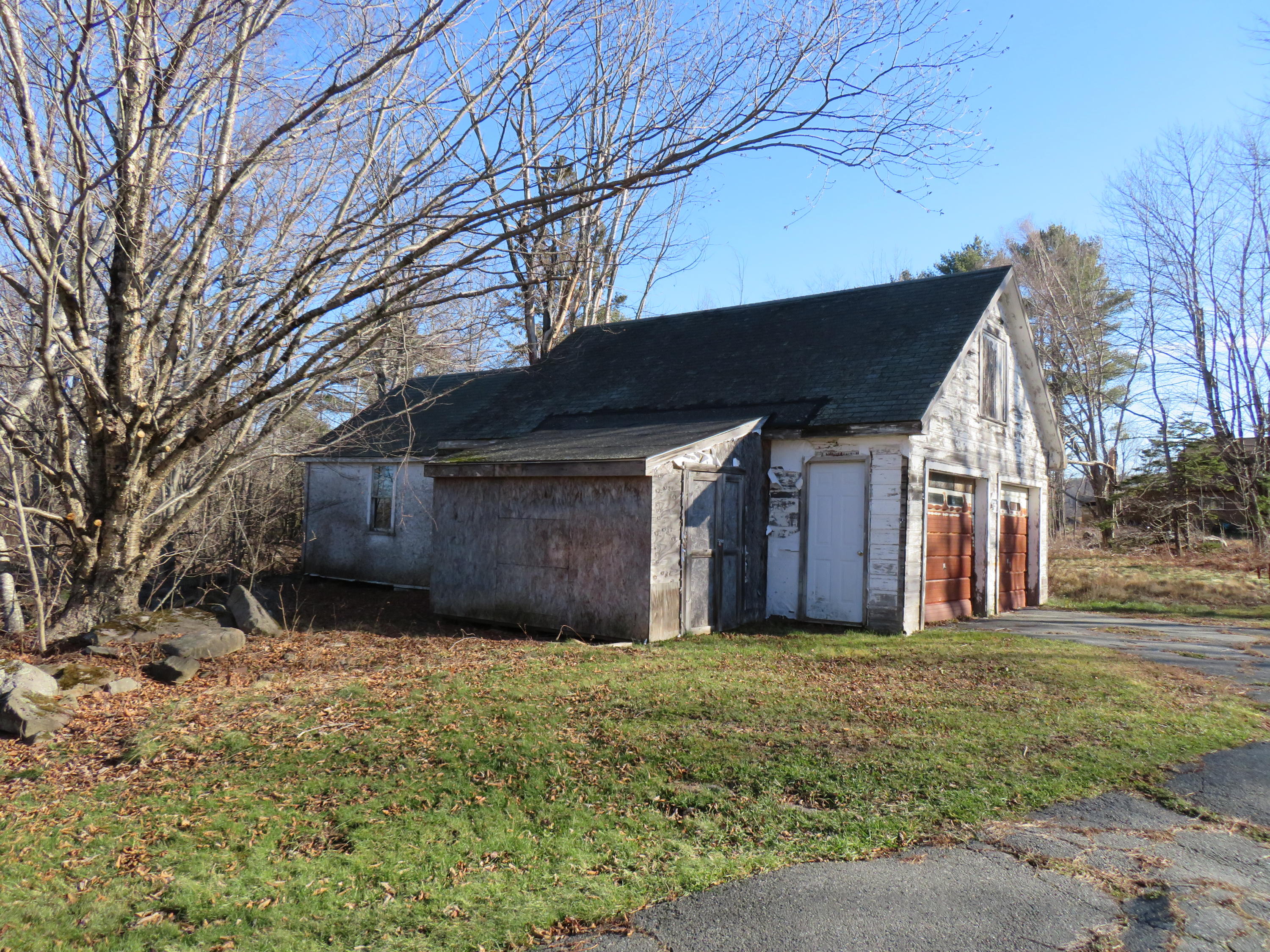 334 Betts Road Orrington, ME 04474 - Photo 4 of 21 IMG_2841