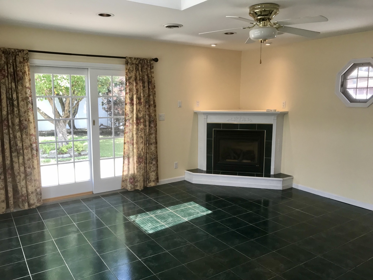 1714 Pike Street Peru, IL 61354 - Photo 18 of 26