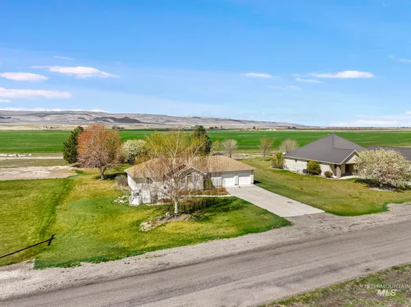 $425,000 | 445 South College Street, Oakley, ID 83346