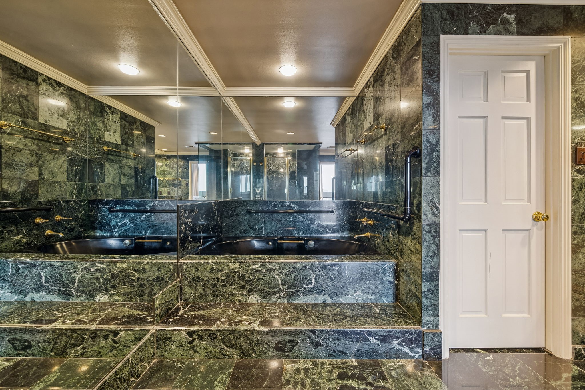 1111 Hermann Drive, Unit 28D Houston, TX 77004 - Photo 20 of 49