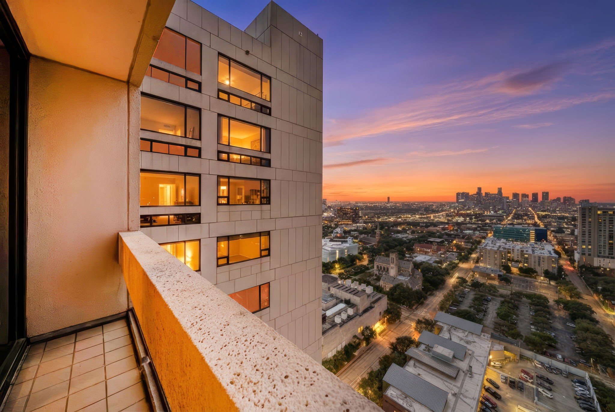 1111 Hermann Drive, Unit 28D Houston, TX 77004 - Photo 21 of 49 an aerial view of residential houses with outdoor space and parking