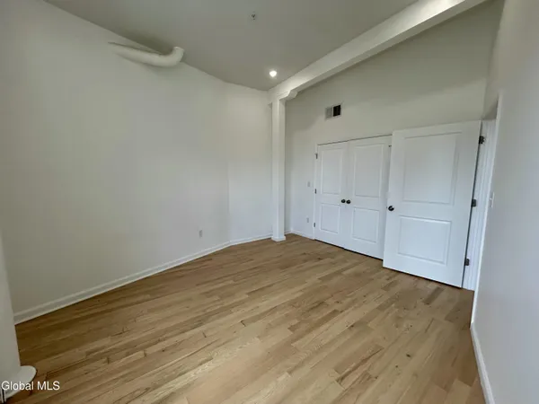 $2,000 | 155 River Street, Unit 5C, Troy, NY 12180