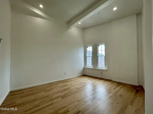 $2,000 | 155 River Street, Unit 5C, Troy, NY 12180