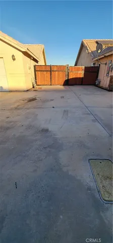 a view of an outdoor space