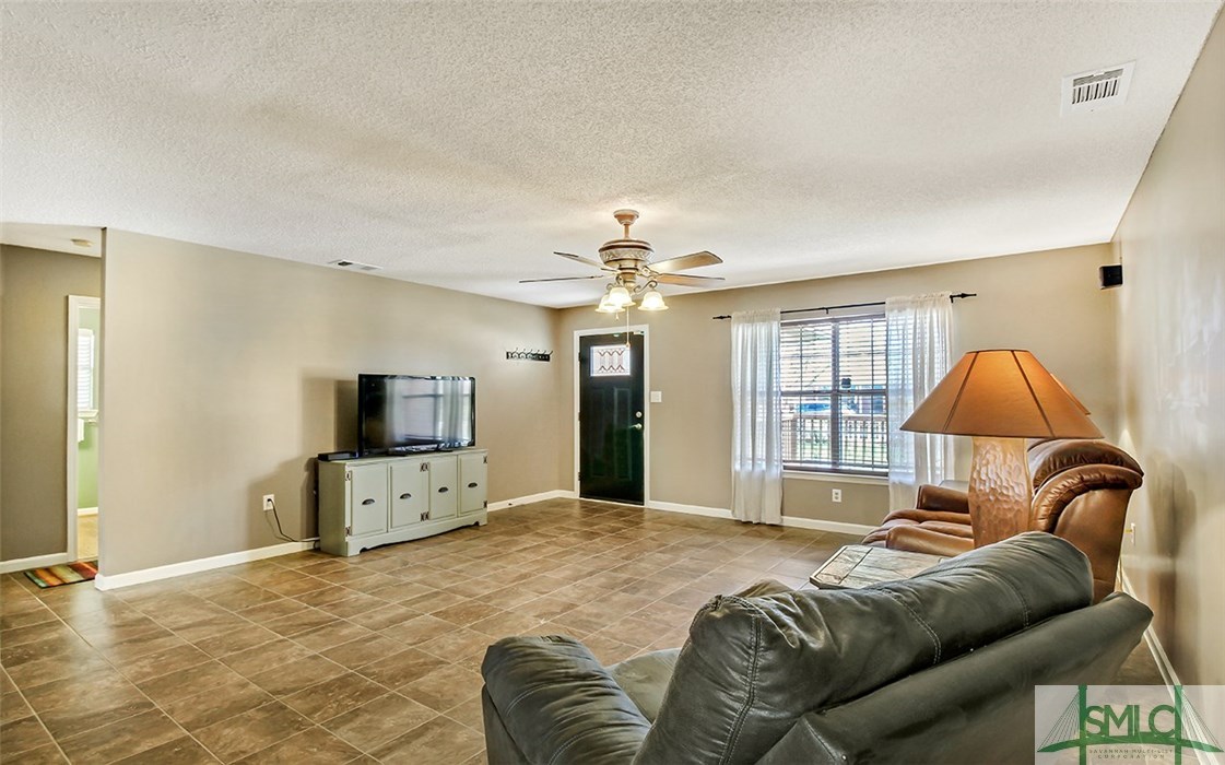 116 Longleaf Circle Pooler, GA 31322 - Photo 7 of 34