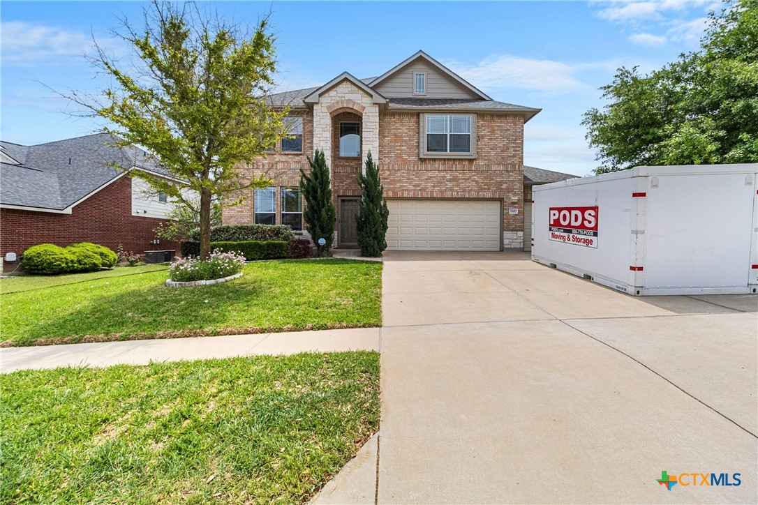 5900 Siltstone Loop Killeen, TX 76542 - Photo 1 of 1 a view of front of house with a yard