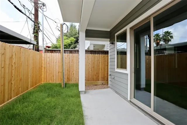 a view of a back yard of the house