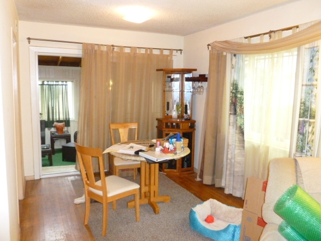 2601 Murray Ridge Road San Diego, CA 92123 - Photo 7 of 14 Dining area, combo off living room!