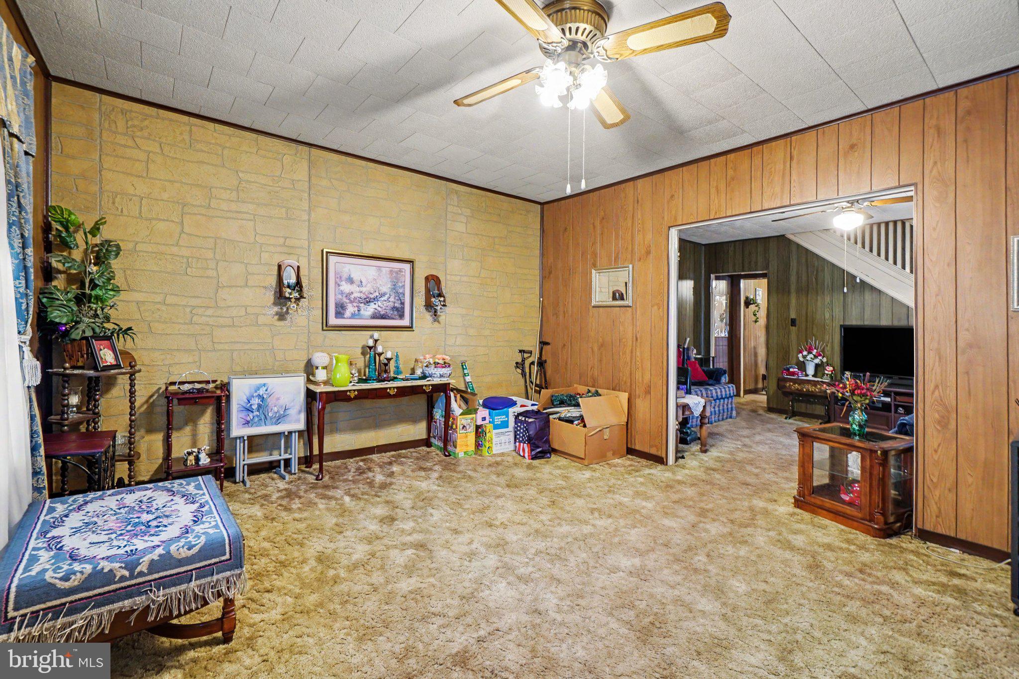 813 Main Street Lykens, PA 17048 - Photo 4 of 28