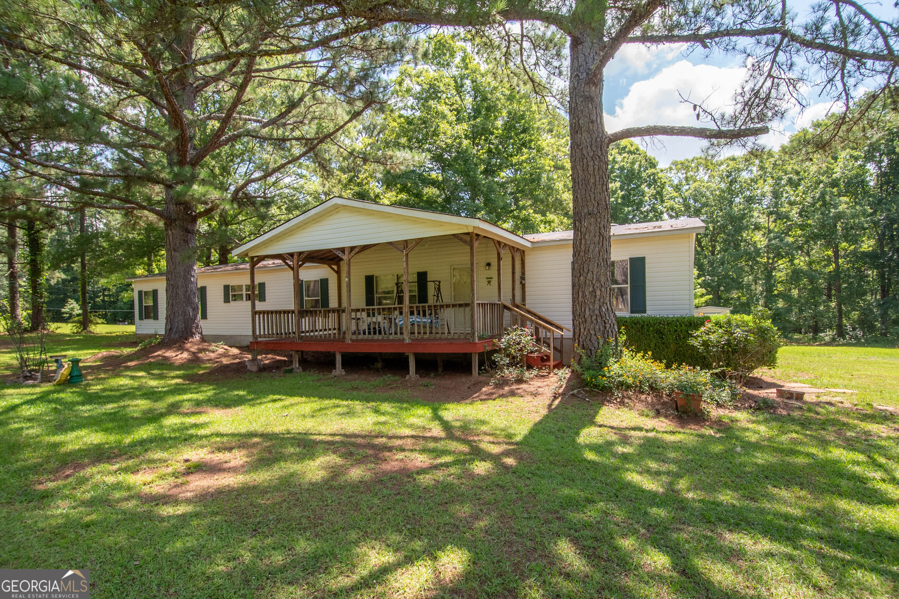 345 Robert Taylor Road LaGrange, GA 30240 - Photo 2 of 39