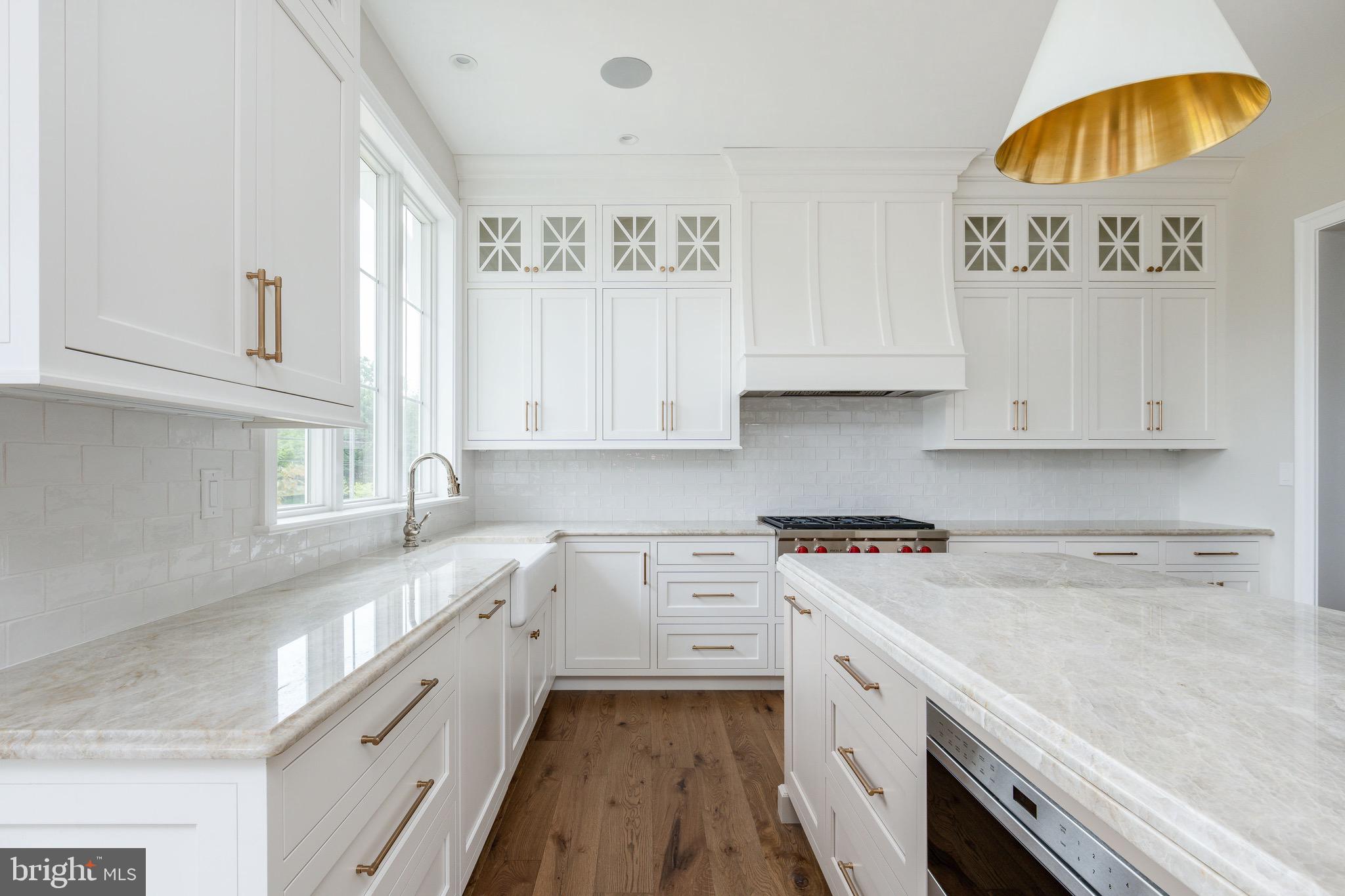 406 Barclay Road Bryn Mawr, PA 19010 - Photo 14 of 26 a view of a kitchen with electric appliances