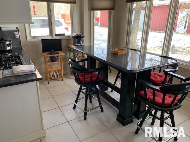 242 Cravens Road Springfield, IL 62712 - Photo 4 of 17