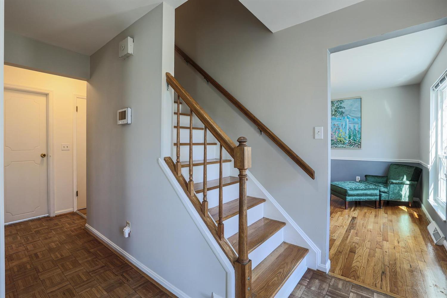 765 Ackley Road Cincinnati, OH 45255 - Photo 3 of 32 Gallery Image 3