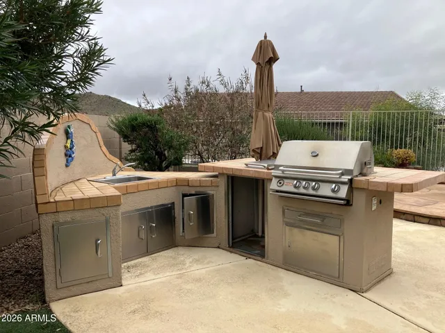 a view of house and outdoor space