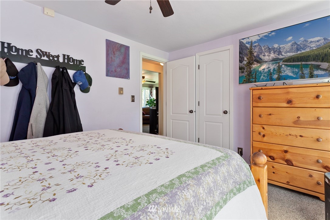 476 Bronson Way Northeast Renton, WA 98056 - Photo 14 of 18