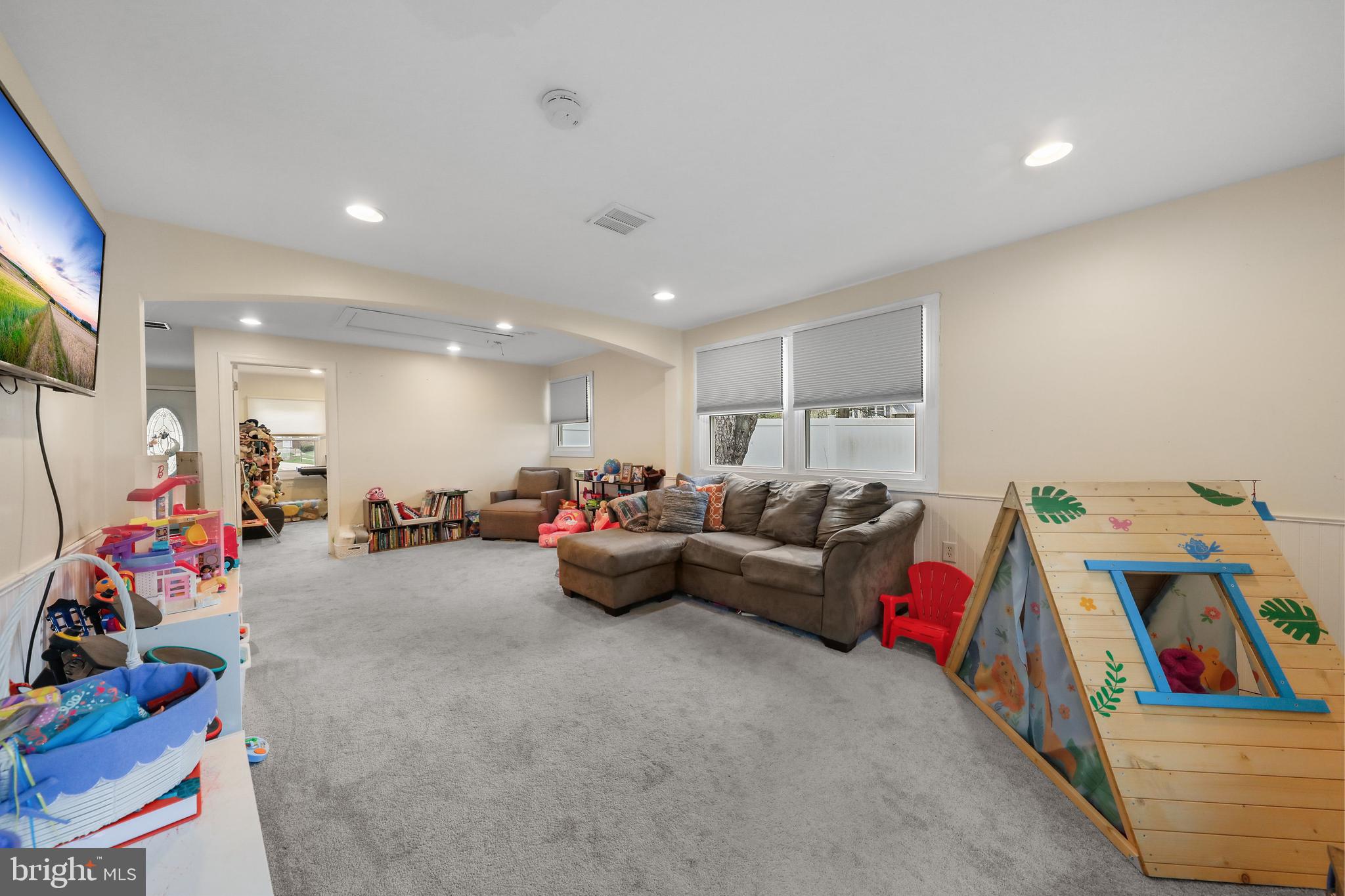 401 Sheffield Road Cherry Hill, NJ 08034 - Photo 15 of 44