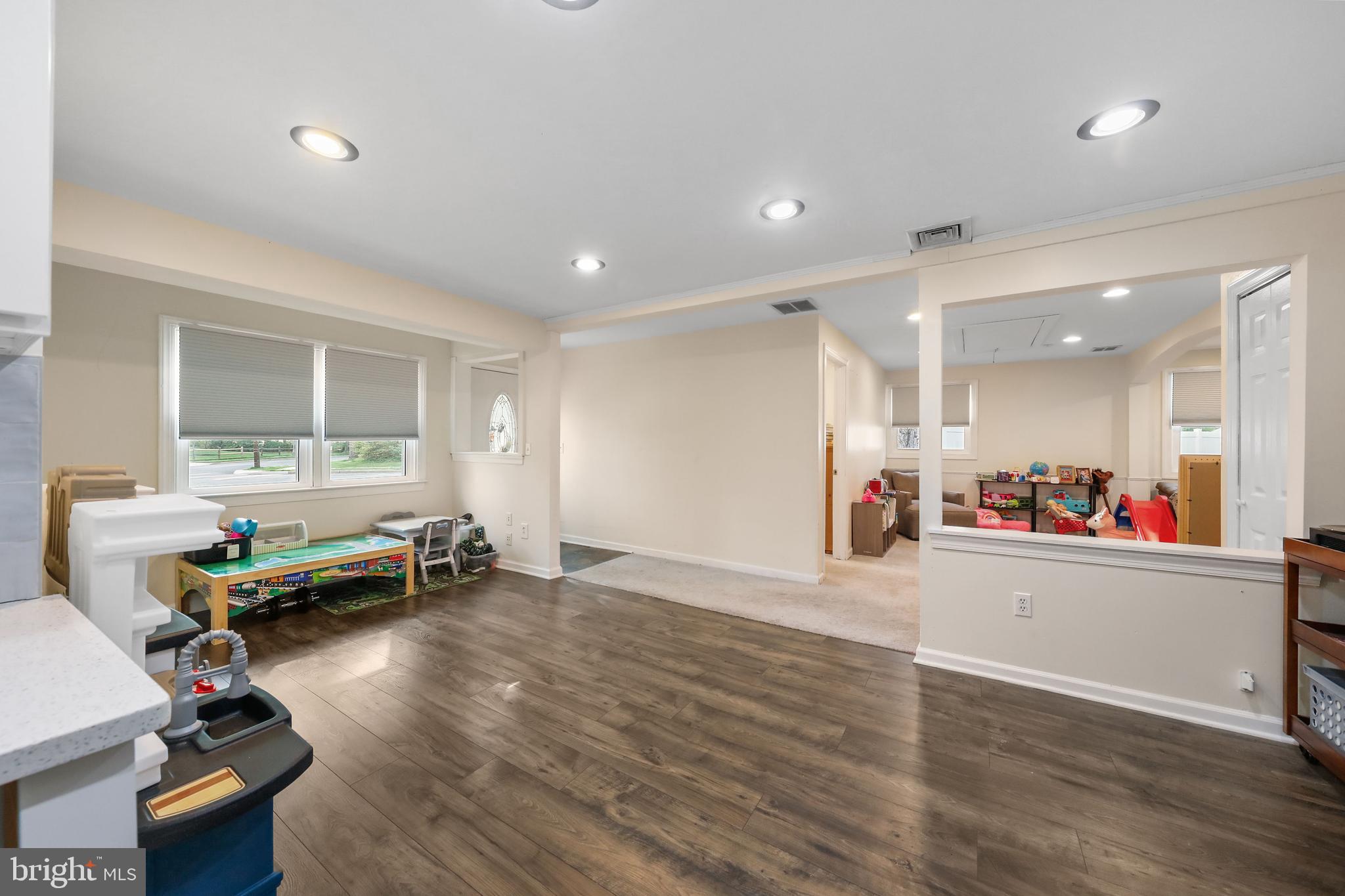 401 Sheffield Road Cherry Hill, NJ 08034 - Photo 18 of 44