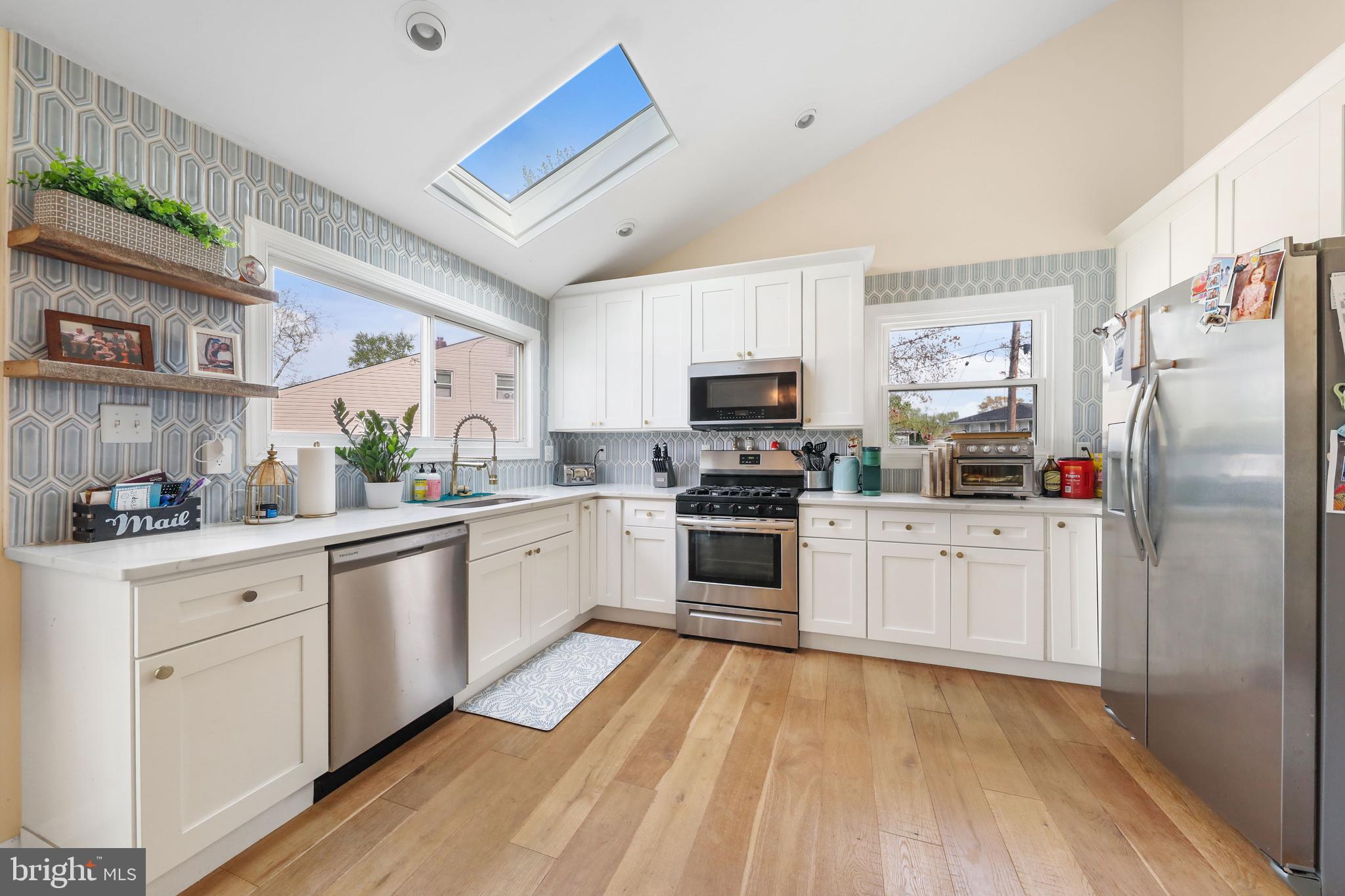 401 Sheffield Road Cherry Hill, NJ 08034 - Photo 3 of 44