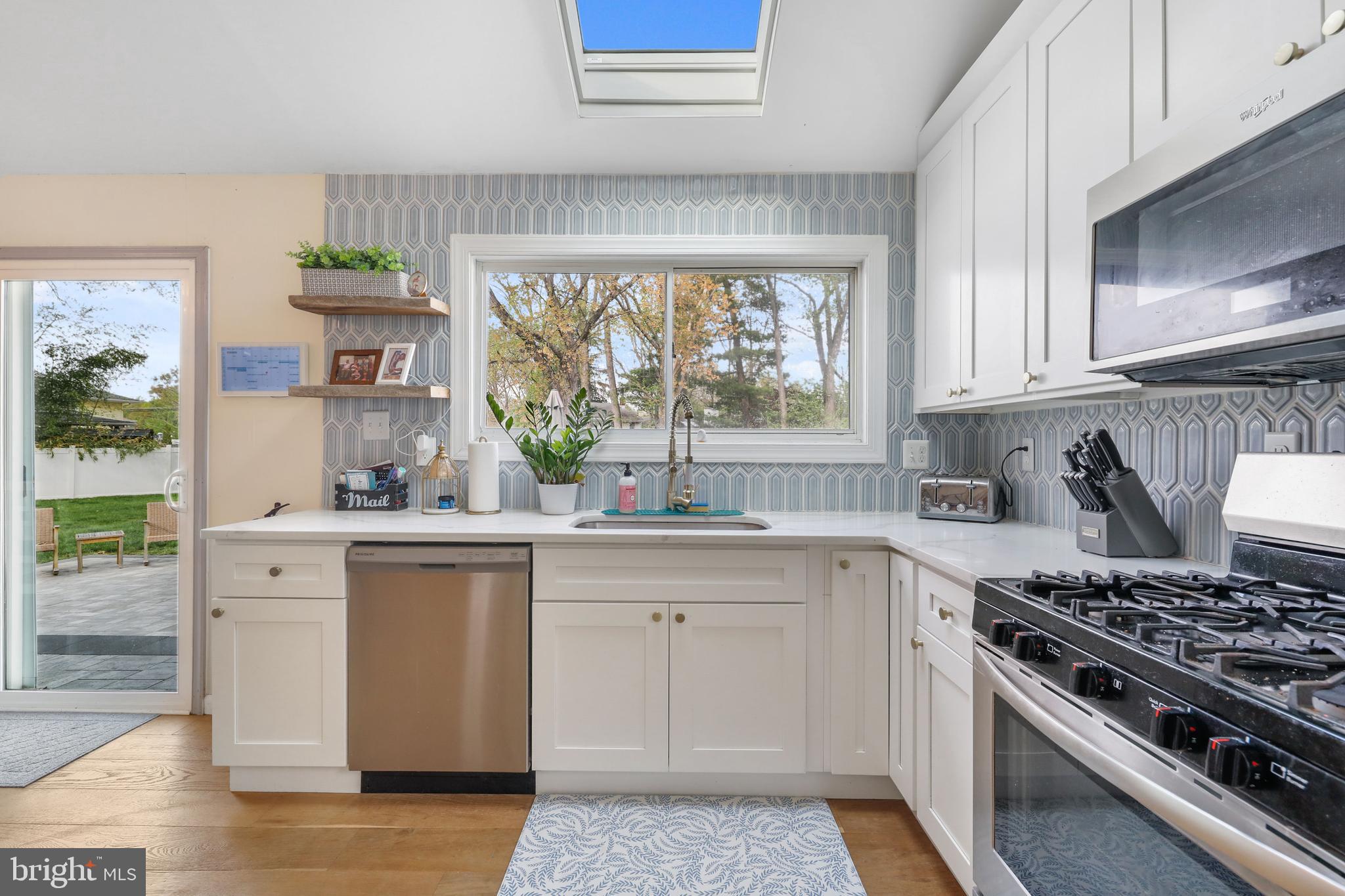 401 Sheffield Road Cherry Hill, NJ 08034 - Photo 4 of 44