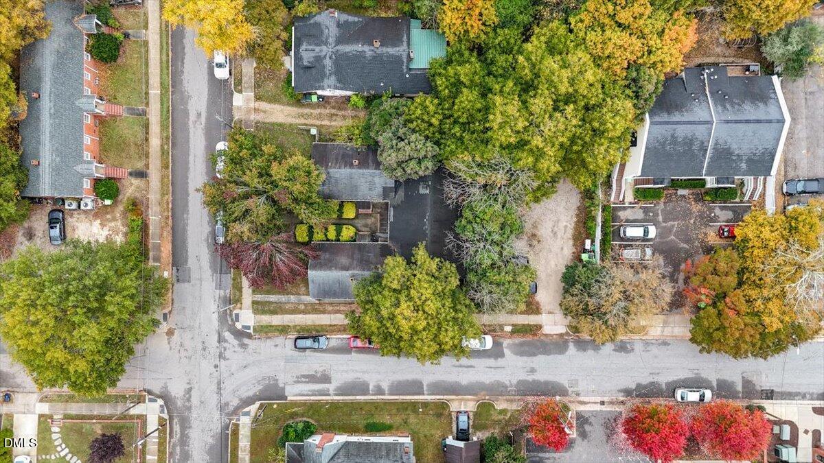 400 Chamberlain Street Raleigh, NC 27607 - Photo 20 of 23 an aerial view of a house with a garden