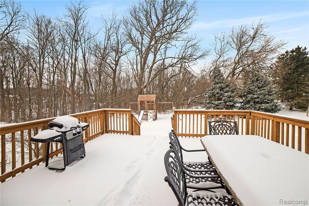 431 Otter Run Road Holly, MI 48442 - Photo 29 of 31 LGP_3454.jpg