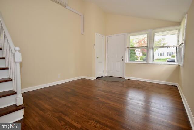 1308 Ardsley Road Swarthmore, PA 19081 - Photo 3 of 25 Living Room